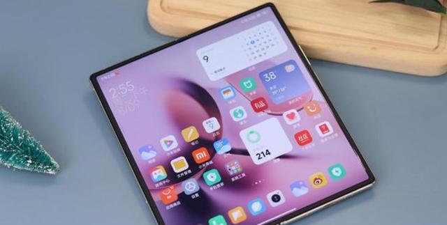 小米科技|小米MIXFold2和三星ZFold4全面对比：优缺点一目了然