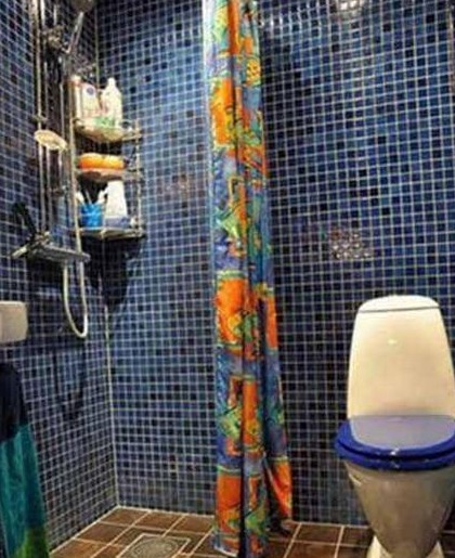 婆婆花45万帮我装修婚房,全屋血红色让人难以理解,这能住人?