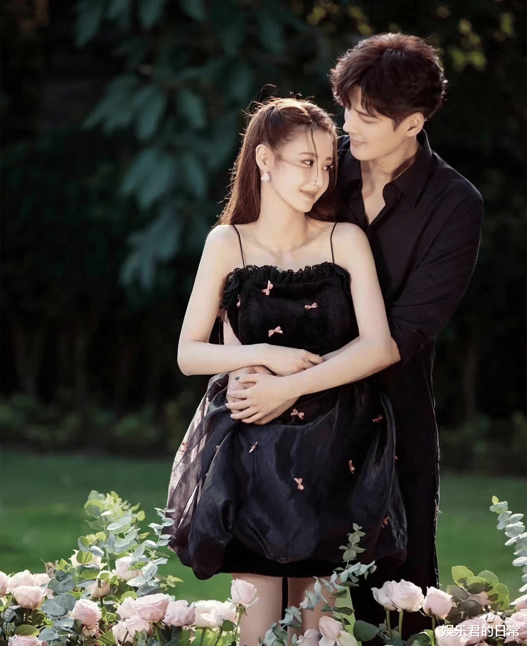 滤镜|郭品超婚纱照曝光！与小19岁女友甜蜜相拥，曾自曝已买婚房将结婚