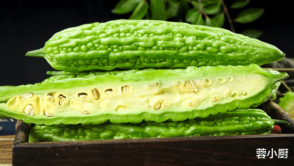 清明后湿气重,建议多吃“6种除湿菜”,忌“3果”,轻松过雨季