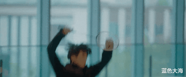 滤镜|十级磨皮滤镜,粉丝闭眼吹嘘纯欲!这样诈骗观众,看完都笑出声了