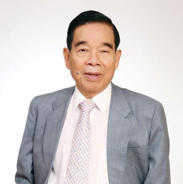 甘比|千亿富豪办派对：何超欣、甘比女儿、沈月三大豪门千金同场竞美