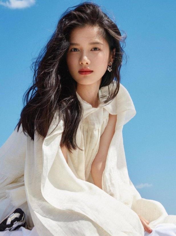 张婧仪|受公司力捧出演爆剧,搭档徐帆演技受赞,后参加综艺受黄磊优待?