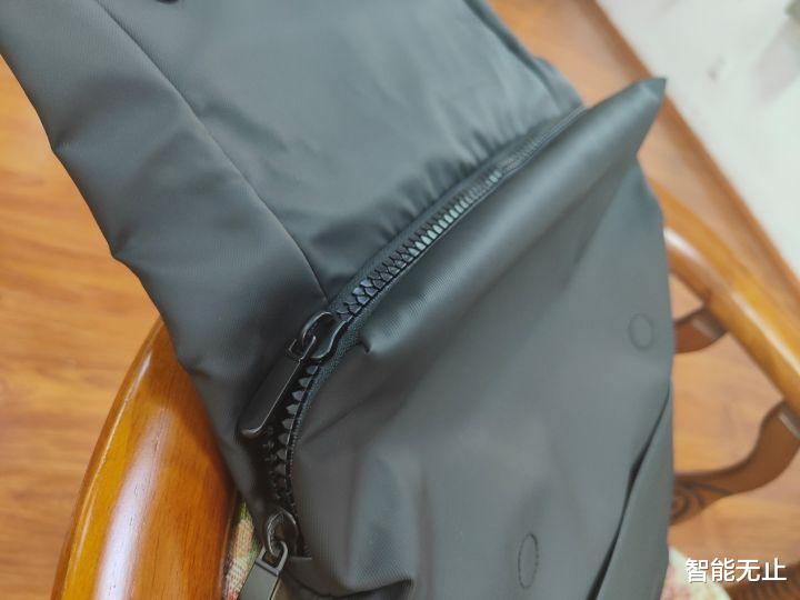 通勤必备神器，地平线8号无界双肩包带来舒心、便携的体验