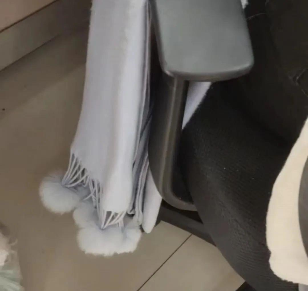 江苏省|江苏女子上班第三天,请教问题遭老员工冷漠无情对待:离我远一点