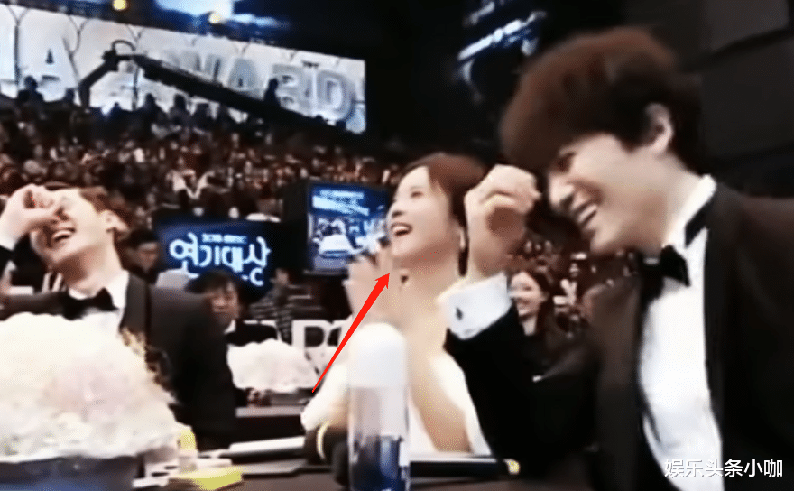 最佳情侣|真是装都懒得装了?