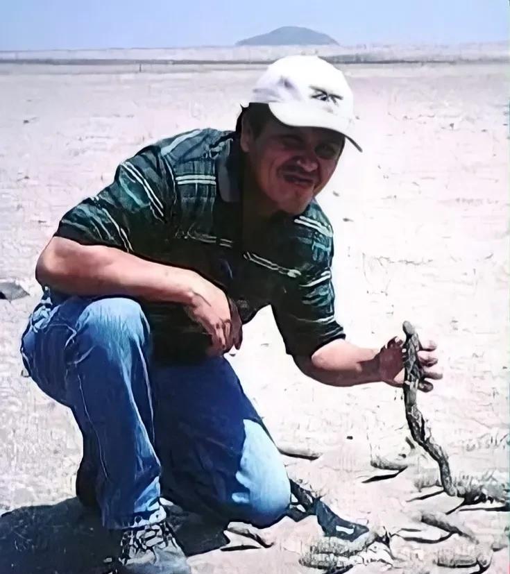 |2018年他在旅游时挖到一棵仙人掌，结果4个月后出价167万都不肯卖