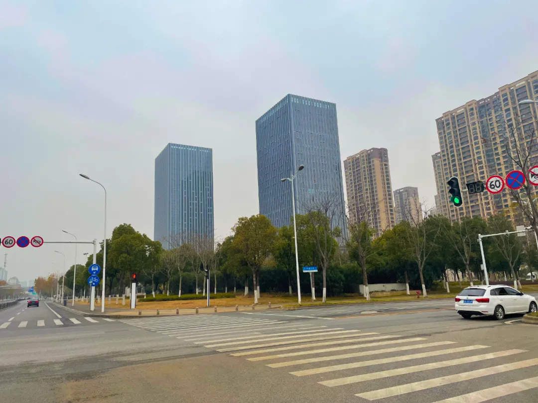 福州|大型机械已入场，沌口车城东路地铁站再添新盘！