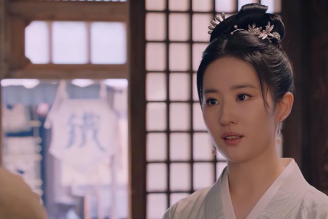 张凯丽|全程摇头晃脑，表情浮夸，张凯丽女儿把“演技炸裂”玩出新花样