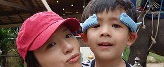 董洁|“国民初恋”董洁：与10岁儿子拍婚纱引热议，病态母爱令人唏嘘？