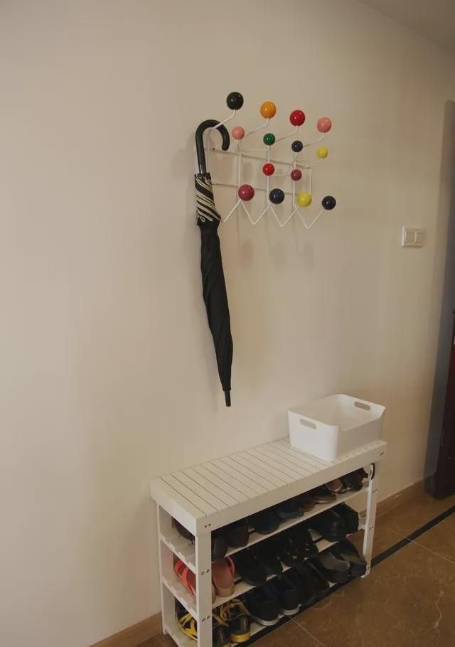 朋友晒新房,说装修就是要简单,我看后说住了三年你就要哭