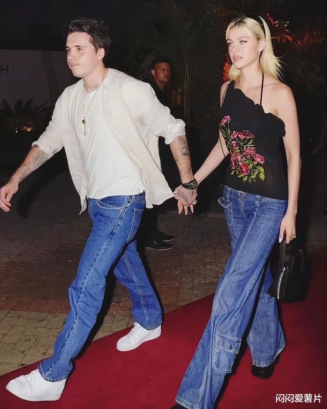 贝克汉姆|贝克汉姆长子回“娘家”!老丈人铺红毯前来迎接