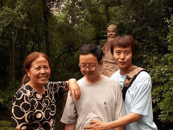 罗永浩|狂人王垠：从清华退学，被微软封杀，没有一家公司值得我为他工作