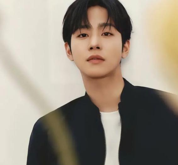 安孝燮|女友传是金瑟琪、名副其实猫奴:《社内相亲》安孝燮5件可爱趣闻