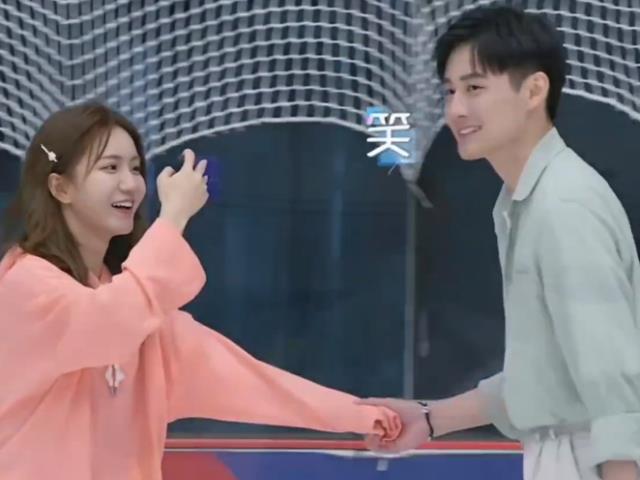 马子佳|《心动的信号4》洪成成低调分手，马子佳试水复出，网友喊话复合