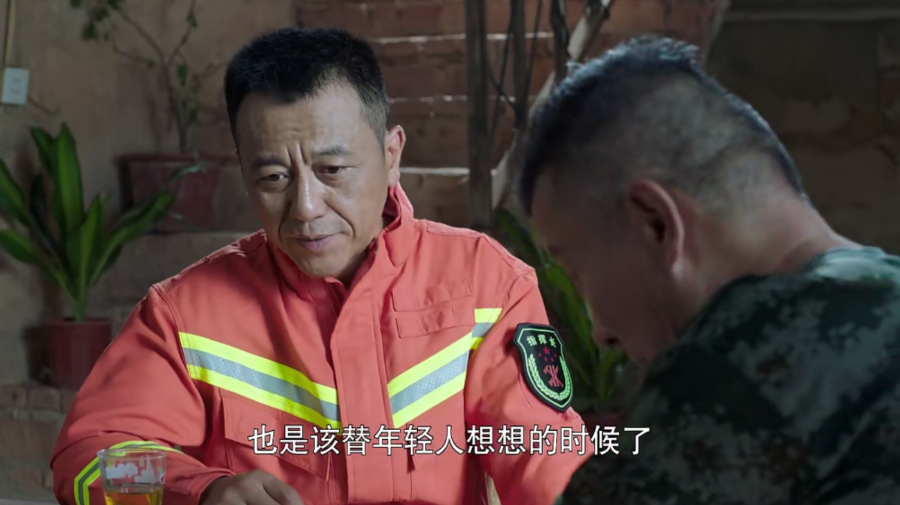 李溪成|《蓝焰突击》，任嘉伦李溪成把情怀刻在身上