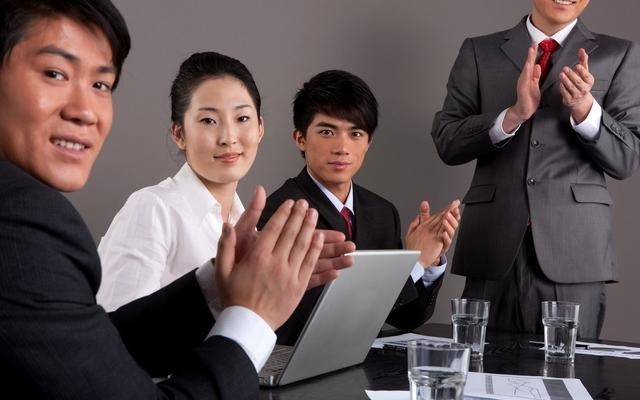 面试|面试:你只有6根烟,突然来7位领导怎么办?第5个回答说到位了