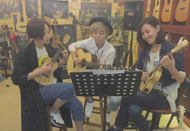 黄渤|沙宝亮牵手戴笑盈回酒店疑出轨，女方已有儿女，和黄渤关系不简单