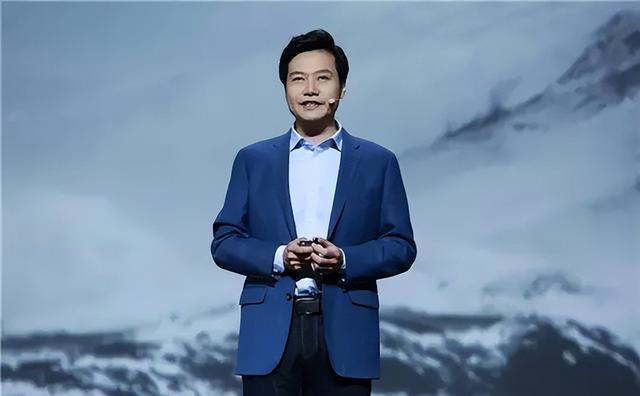小米科技|雷军突然官宣新机，让友商措手不及，镜头含23K黄金有512G版本