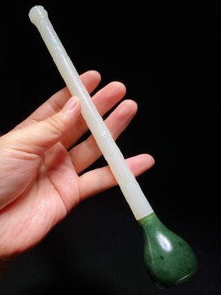 和田玉籽料|清乾隆 和田玉籽料 脂白玉 嵌碧玉 云龙纹毛笔 笔杆