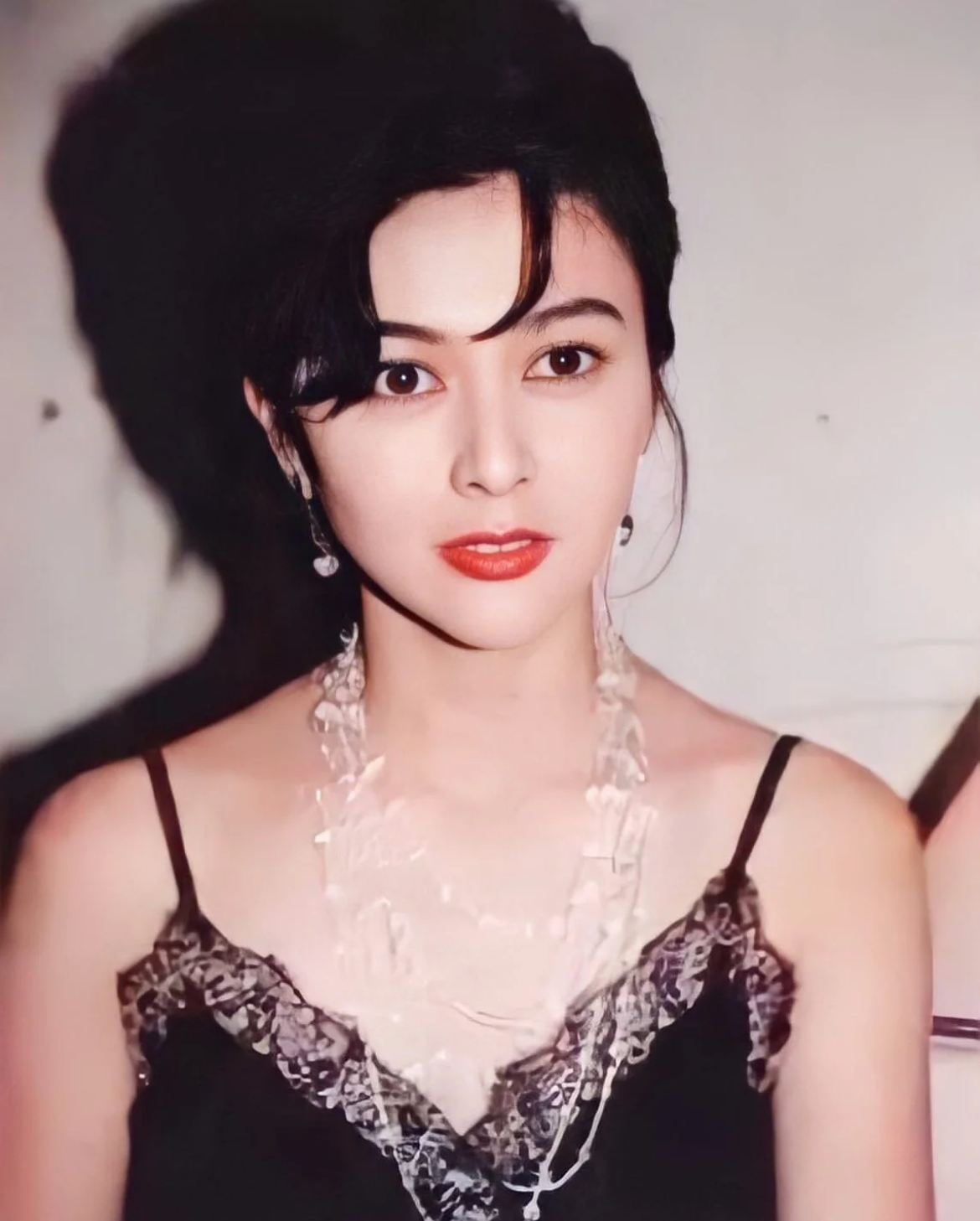 血糖|看了90年代港风女神的“原装脸”,才知道当今的网红脸究竟输在哪