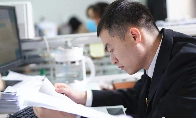 教师|丈母娘理想的“女婿职业”排行榜，教师竟排第五？第一名让人踏实