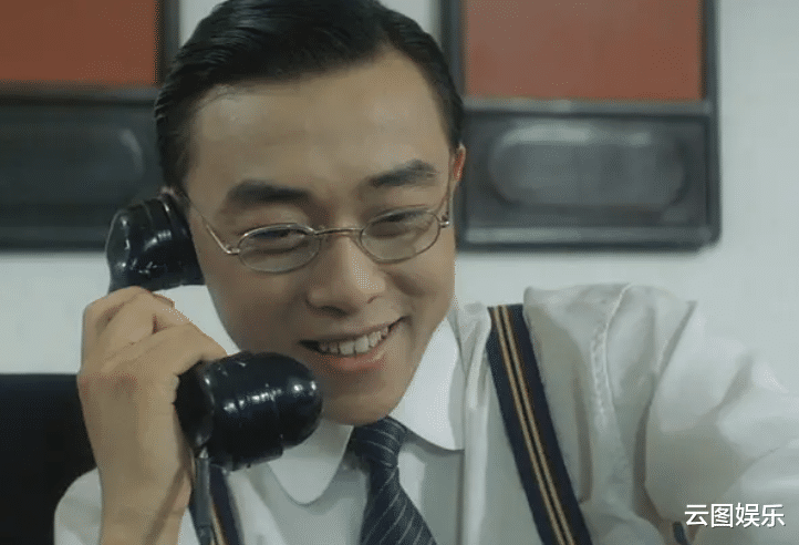 东方风云榜|54岁郭亮移民新加坡，与妻儿住豪宅有保姆服侍，种花养鸟生活惬意