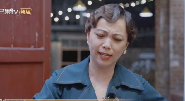 黎耀祥|陈小春铁面无私,黎耀祥只能借钱买单,邓萃雯翻白眼注入灵魂