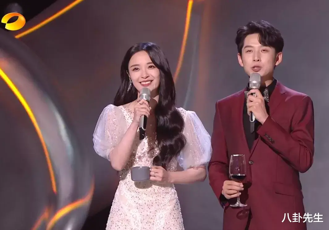 芒果台|芒果晚会:沈梦辰王霏霏苹果肌“炸裂”,言承旭显老,胡海泉胖成球