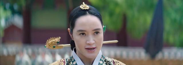 林志玲|最火韩剧《王后伞下》这个王后太个性了，竟敢挑战婆婆的权威