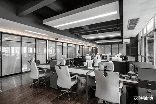 办公室|龙吟师傅教你化解办公室阴气过重
