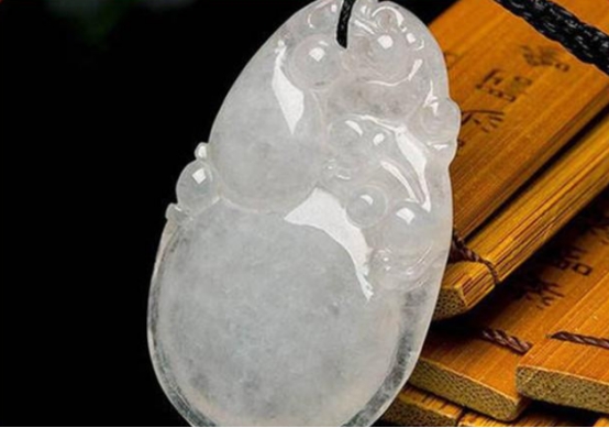 翡翠|无棉不成翡！翡翠的“活棉”和“死棉”你能区分吗？