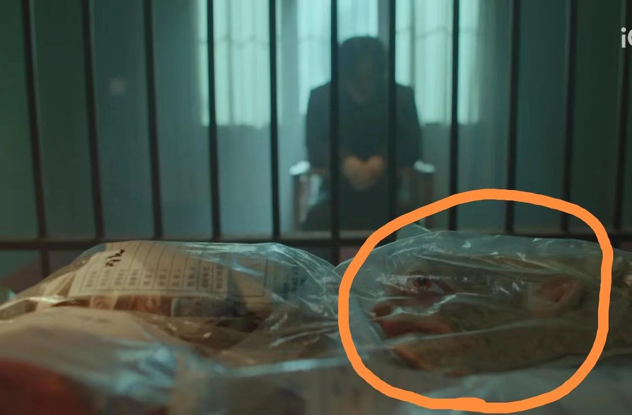 李承天|回来的女儿：猴脸面具人是小卖部老板？此处还有反转