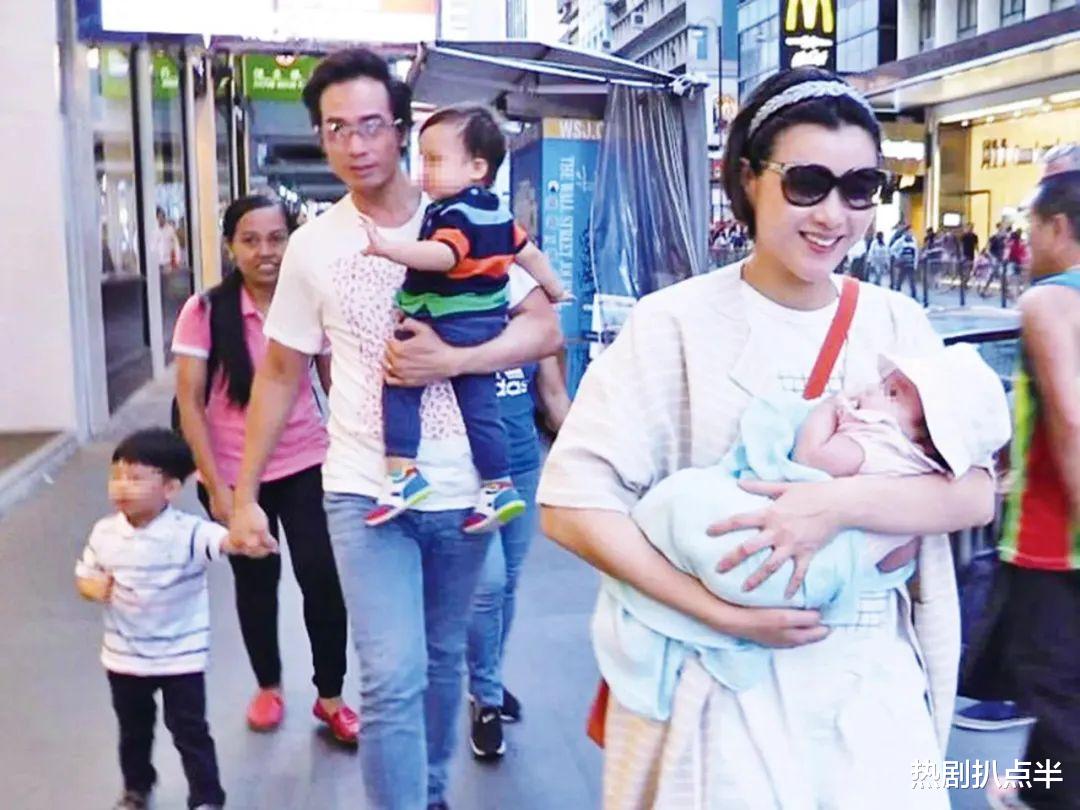 蔡少芬|那些拼三胎的香港女星，有人老得白发爬头，有人依旧少女感满满