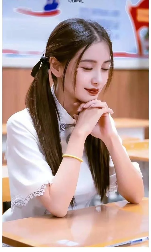 Angelababy|angelababy近况如何?因画冰墩墩再次引网友热议!