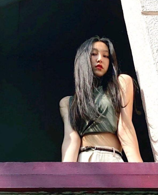 姜涛|港娱顶流无人关注？姜涛炎明熹在港娱人气爆棚，在内娱却无人知晓