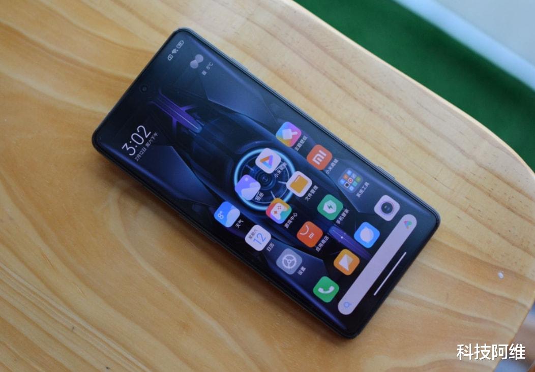 iCloud|小米发布旗舰新机，120W快充+骁龙8Gen1，仅3299元起售价亲民