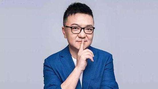 国足|冯巩老师火力全开讽刺国足，董路就像骂街
