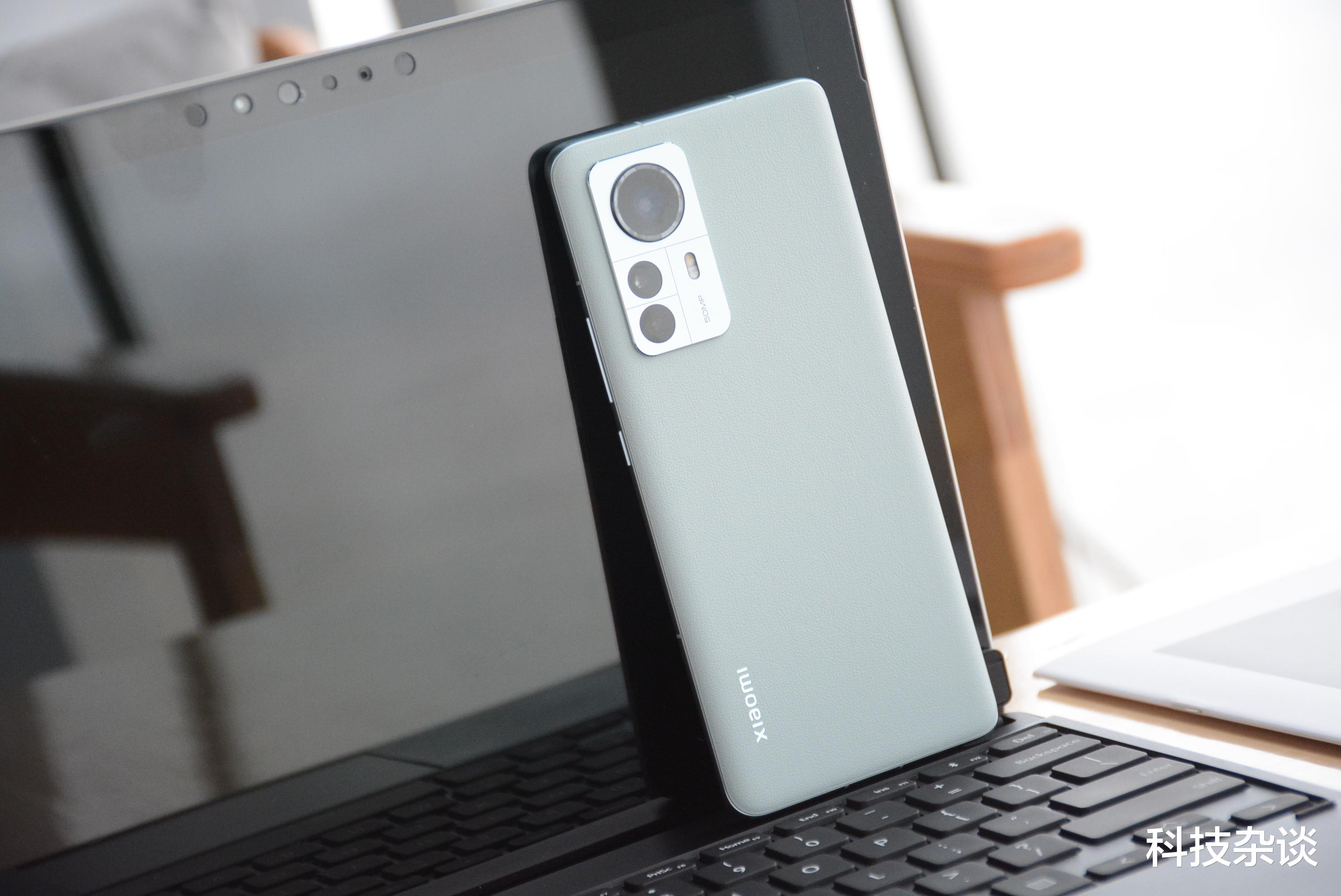 笔记本电脑|安兔兔1月性能榜发布，iQOO成最大赢家