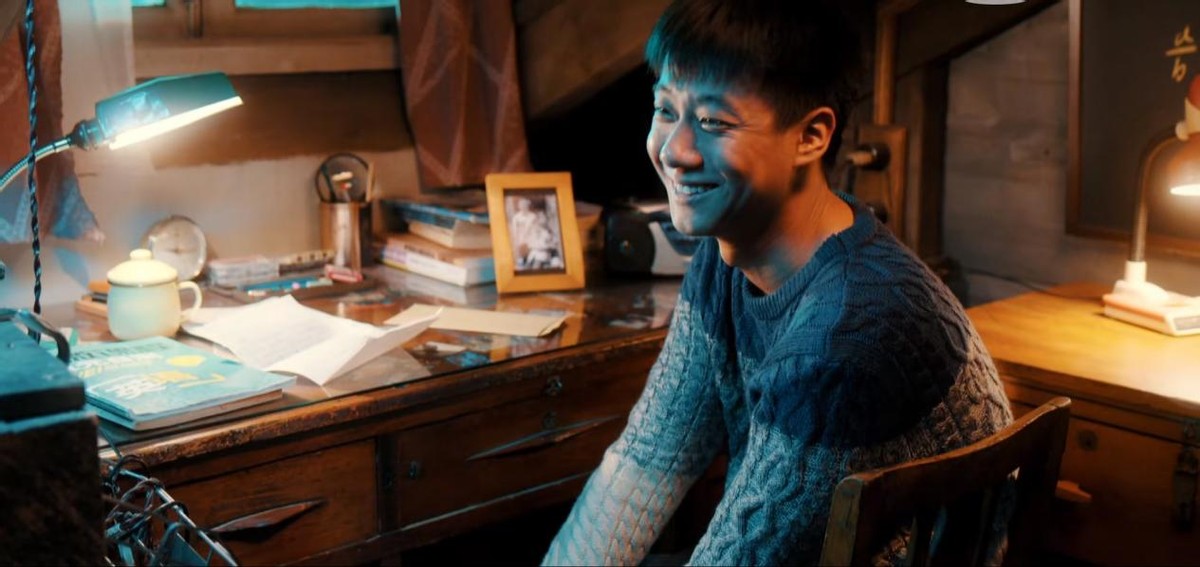 人世间|开播仅1天，力压《人世间》，拿下榜单冠军，张嘉益妻子新剧凭啥