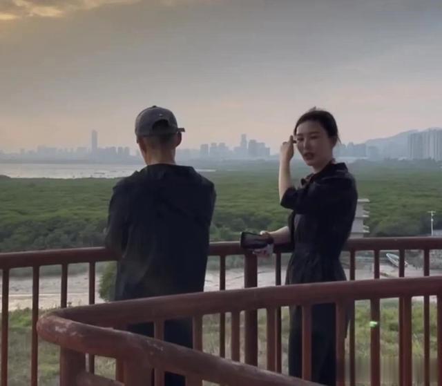 田朴珺|田朴珺去泰国参加正大集团公子婚宴,王石日本坐地铁谈低碳被群嘲