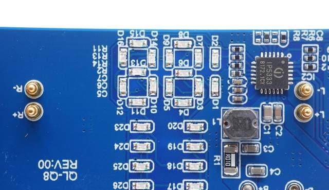 无线耳机|内置英集芯IP5333多功能电源管理SOC，Kiss me Q8真无线耳机拆解