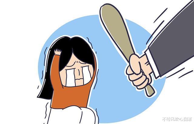 女子与婆婆不和砸东西发泄情绪,丈夫用皮带打得妻子哭喊求饶