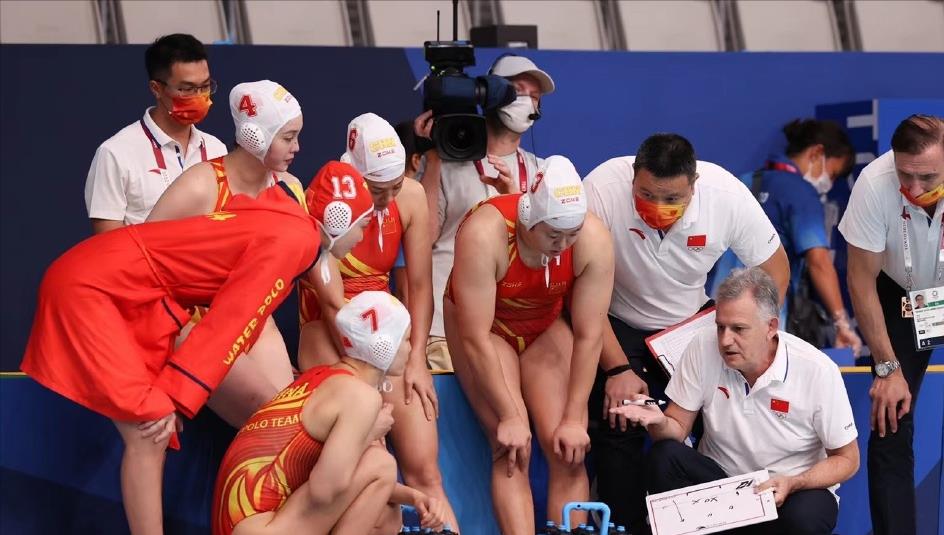 运动员|水球女神因一张照片走红网络，被嘲：人生目标嫁入豪门，霸气回怼