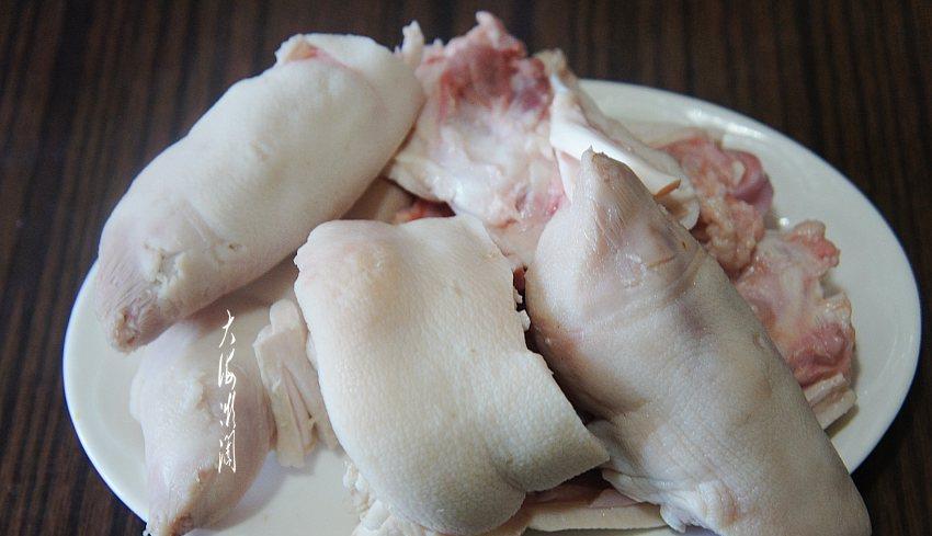 冬天,女人别管多忙,这汤隔三差五煮一锅,皮肤光滑不显老