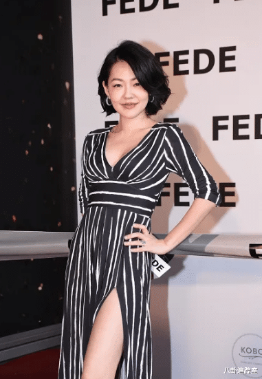 小S|小S老公与美女贴身聊天被拍,左拥右抱满脸幸福,传私生子已经3岁