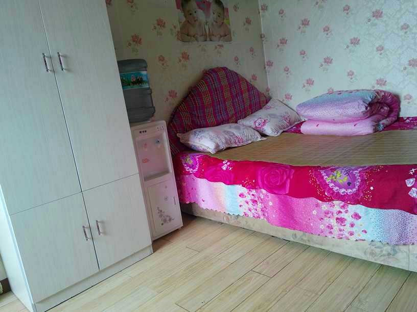 晒晒上海650元的出租房,水泥毛坯墙,改造之后,房东怀疑走错门