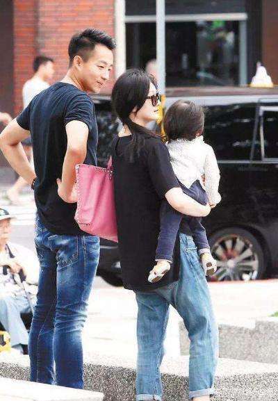 汪小菲|汪小菲：我不允许孩子叫陌生人爸爸！他们是我亲生的骨肉