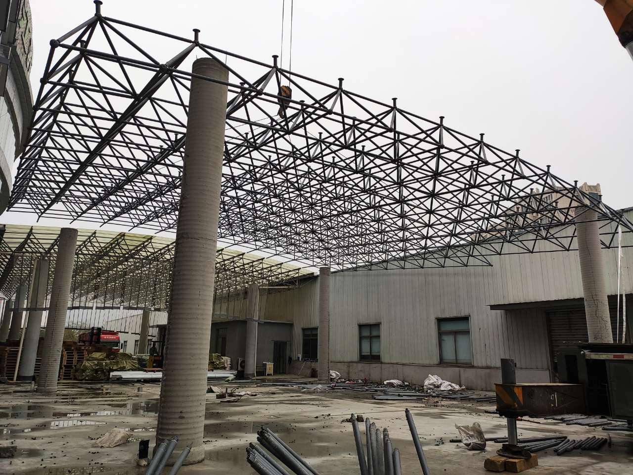 网架结构安装请注意以下两步施工