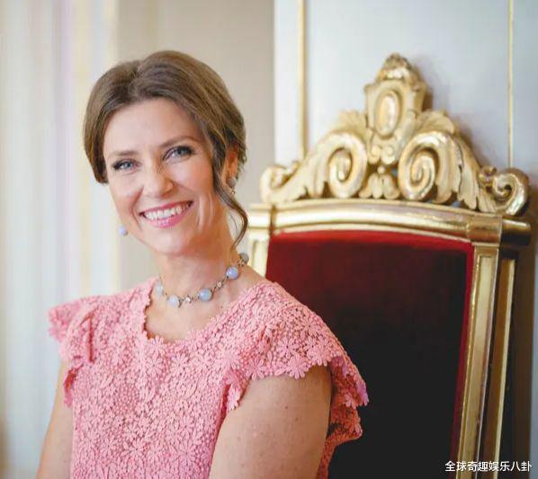 挪威|不再是皇室的一员,挪威路易莎公主将在皇室中扮演什么角色?